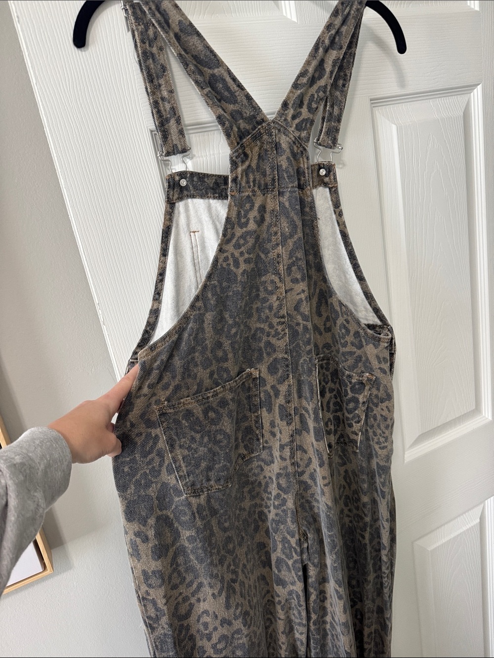 Leopard Print Overalls Jumpsuit - Taupe Gray - Picture 5 of 6